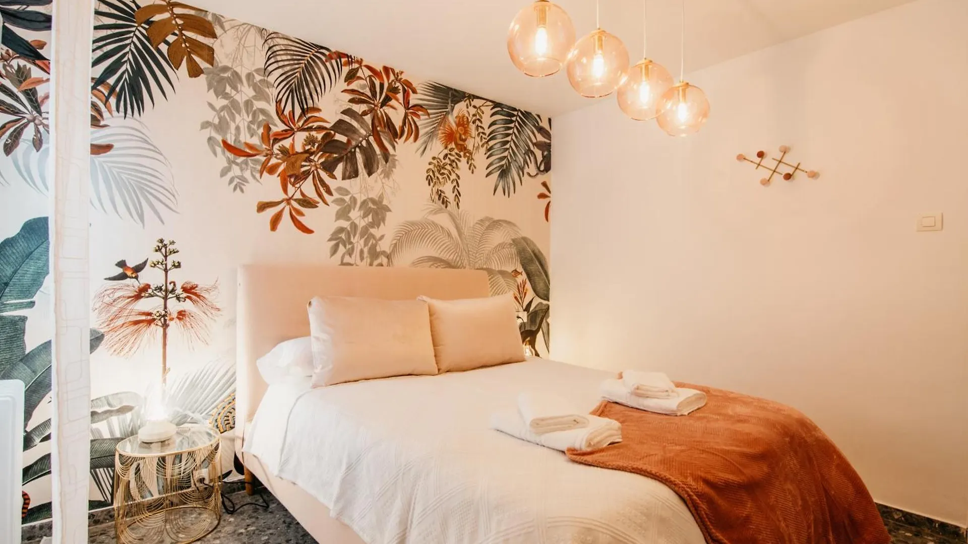 Tuguest Maria Luisa Apartment - Free Parking Granada Spain