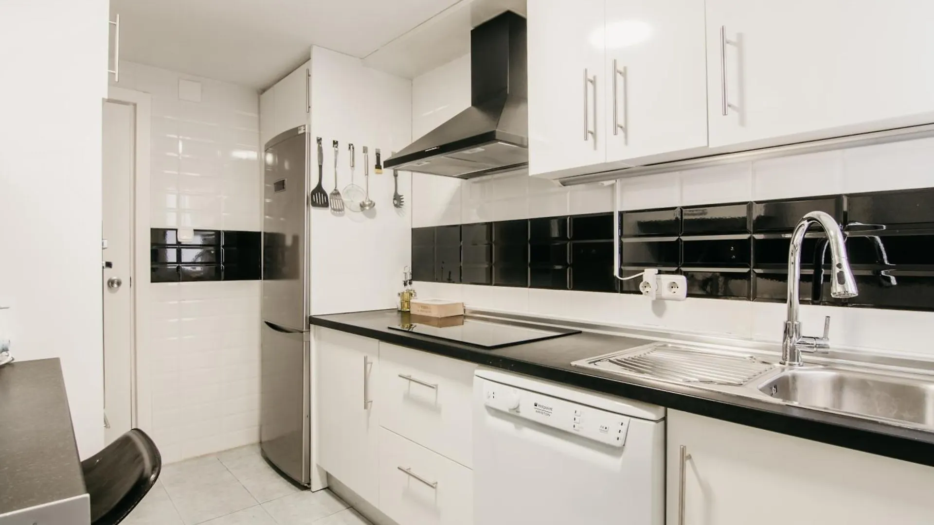 Tuguest Maria Luisa Apartment - Free Parking Granada 0*,  Spain
