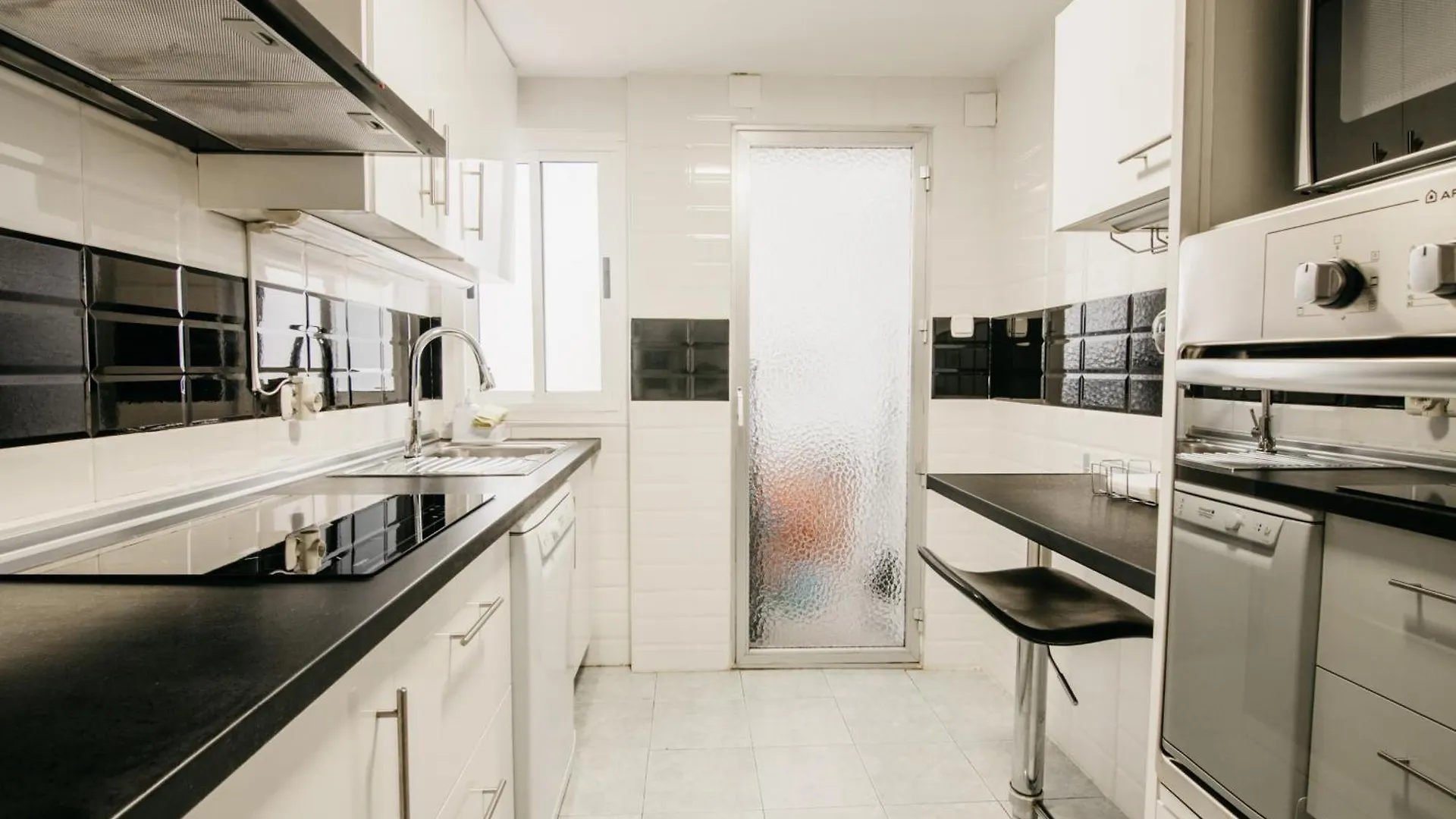 Tuguest Maria Luisa Apartment - Free Parking Granada