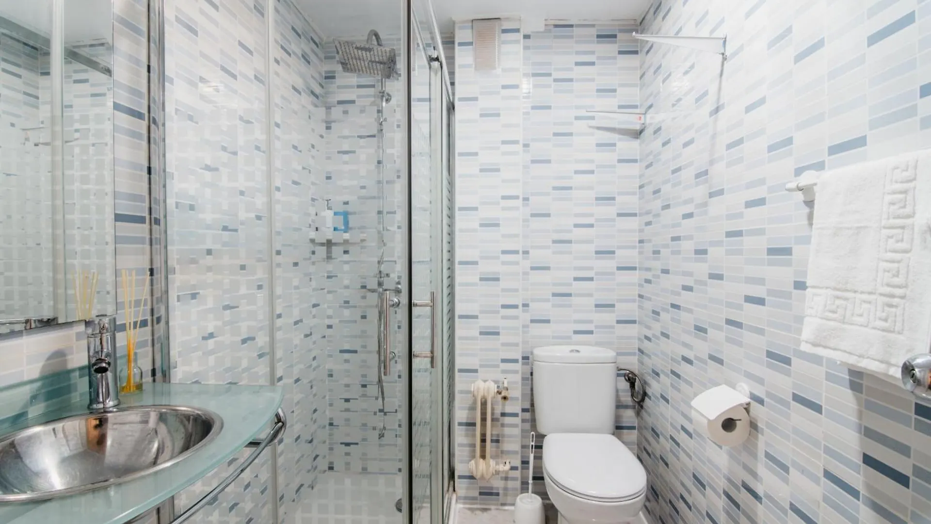 Tuguest Maria Luisa Apartment - Free Parking Granada